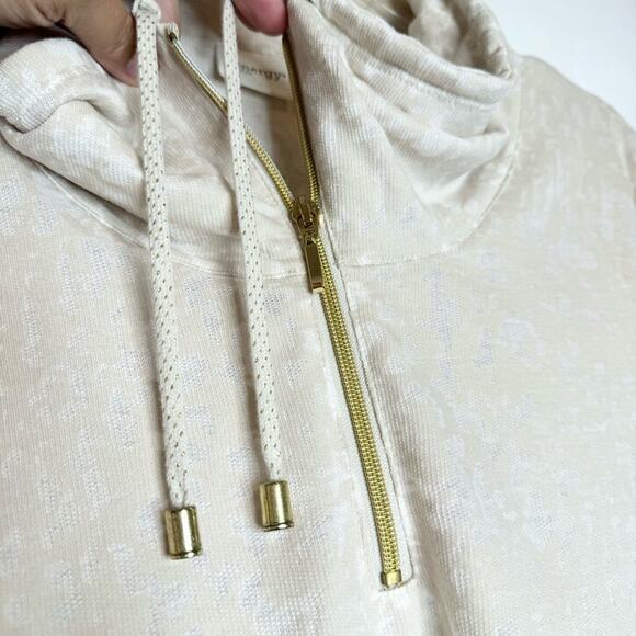 Chico's Zenergy Short-Sleeved 1/4 Zip Cowl Neck Drawstring Top Cream Size 3 [XL] - Picture 6 of 13